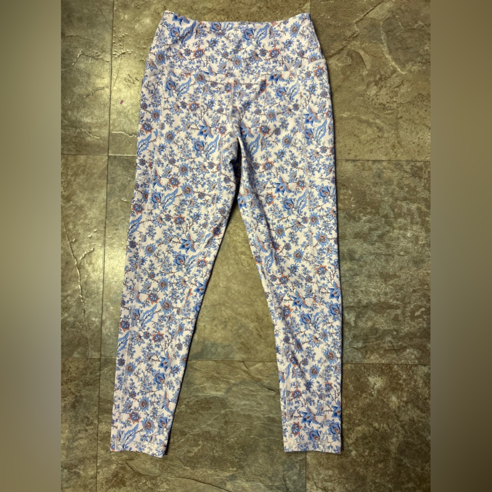 BCBG generation flowered women’s leggings